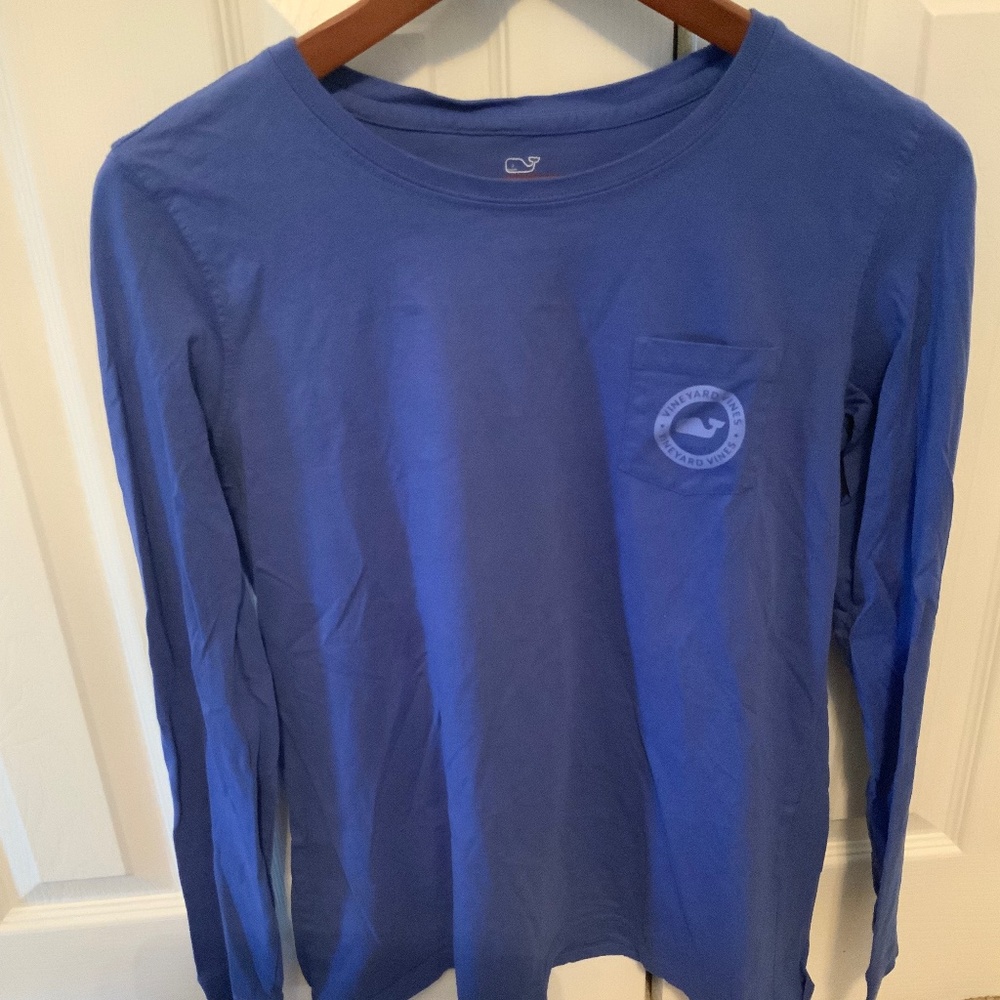Vineyard Vine Women’s  long sleeve shirt- Small